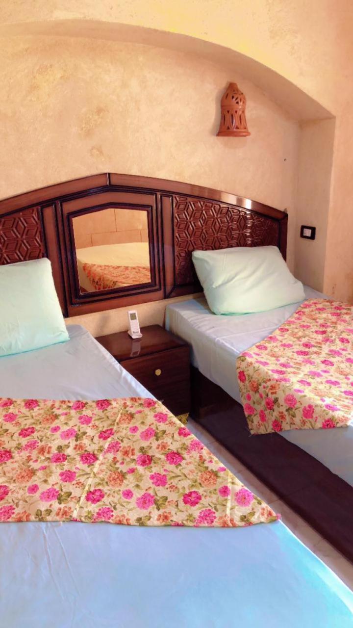 Queen House Aswan Room photo